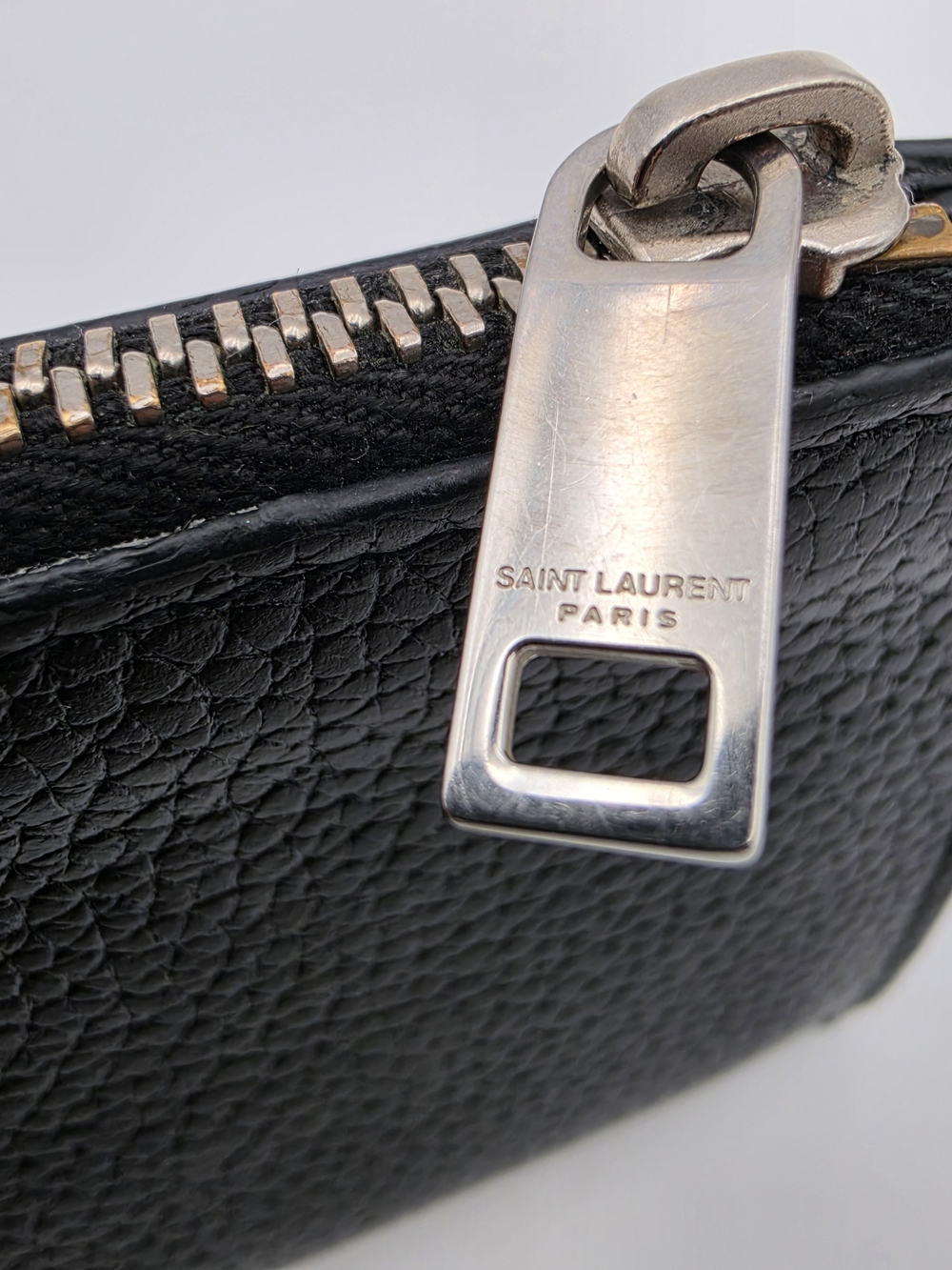 Yves Saint Laurent Black Leather Card Holder Pouch. Authentic.!!! - Picture 3 of 16